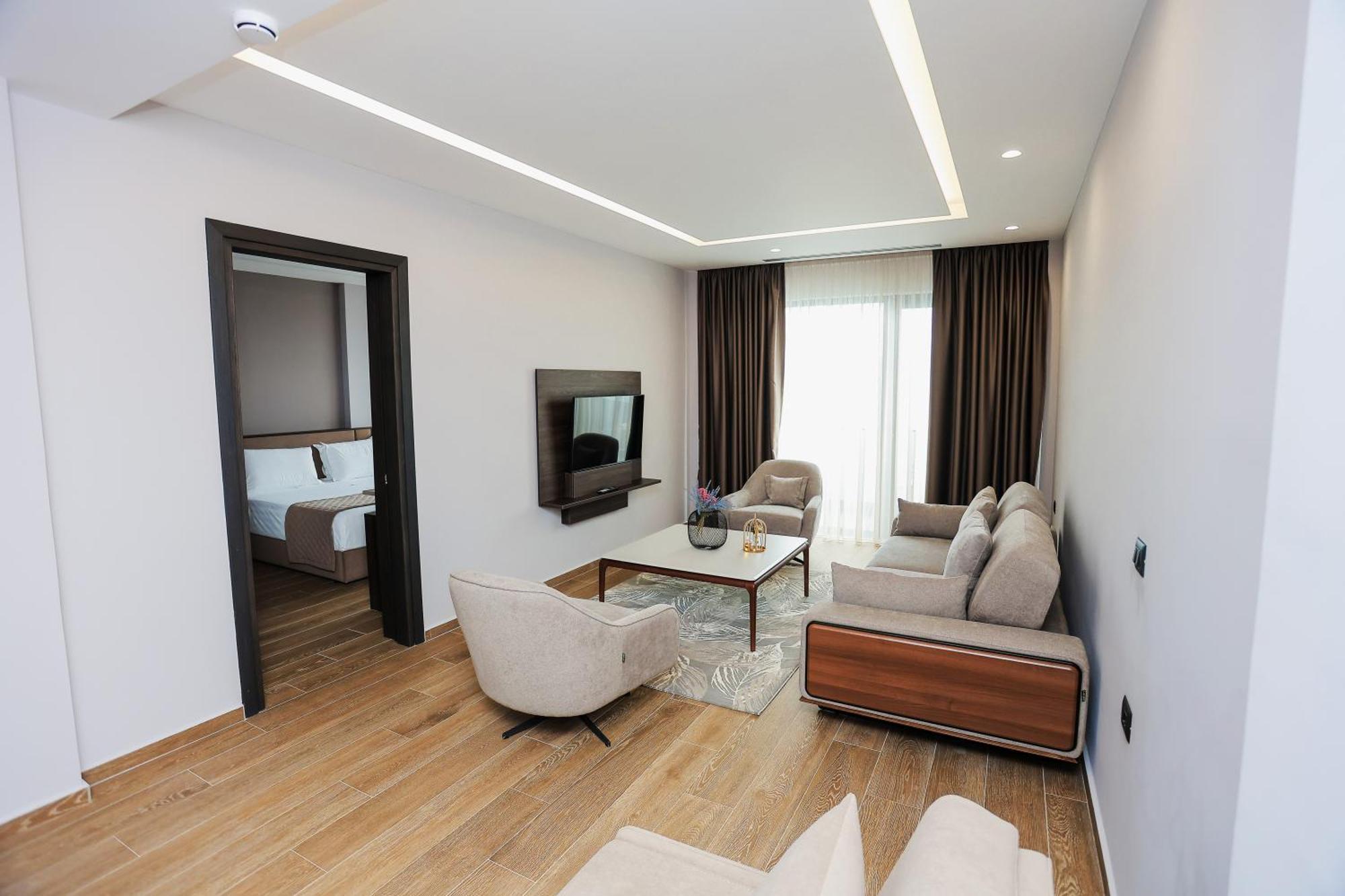 Joelle Premium Hotel Sarande Bagian luar foto